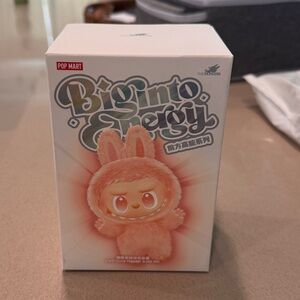 Labubu Big into Energy - Love Pop Mart